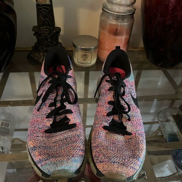 Nike women sneakers size 8 - Picture 3 of 7